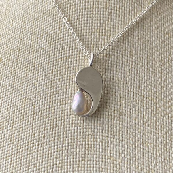 Cortez Keshi Pearl Silver Necklace - Image 2