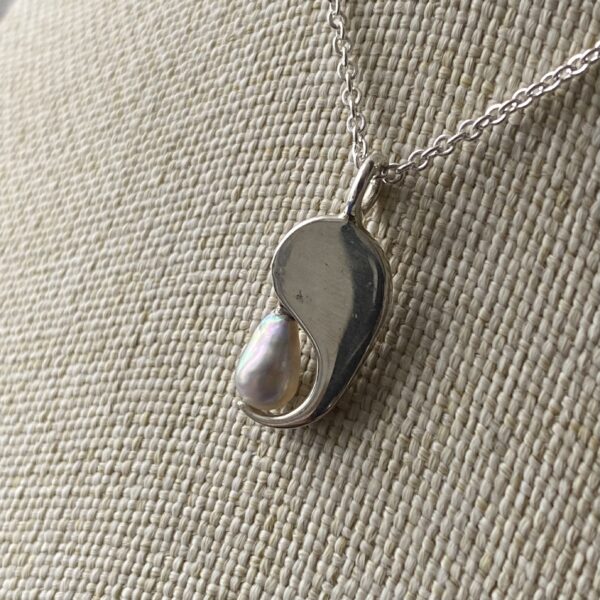 Cortez Keshi Pearl Silver Necklace - Image 10