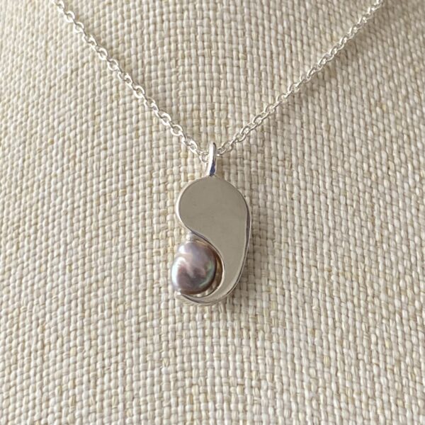Cortez Keshi Pearl Silver Necklace - Image 2