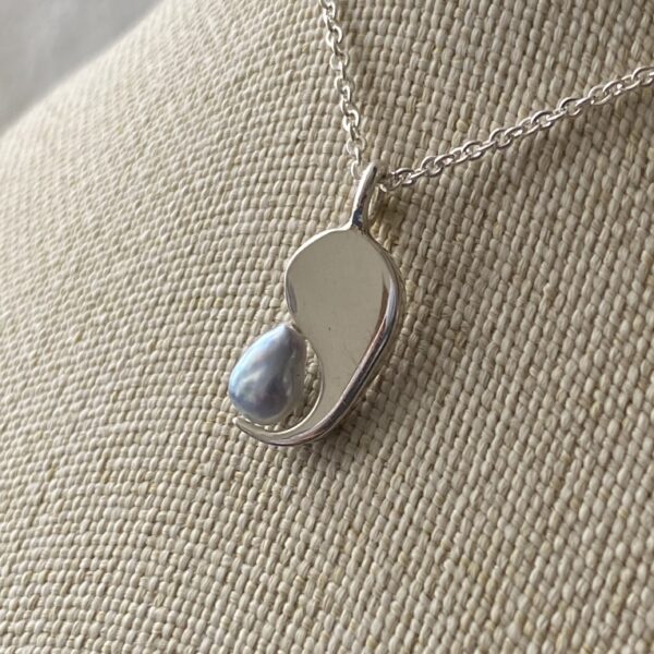 Cortez Keshi Pearl Silver Necklace - Image 10