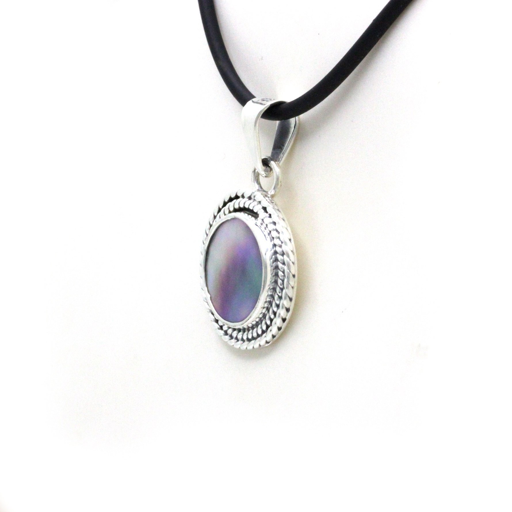 "Cord" Silver Shell Pendant - Image 4