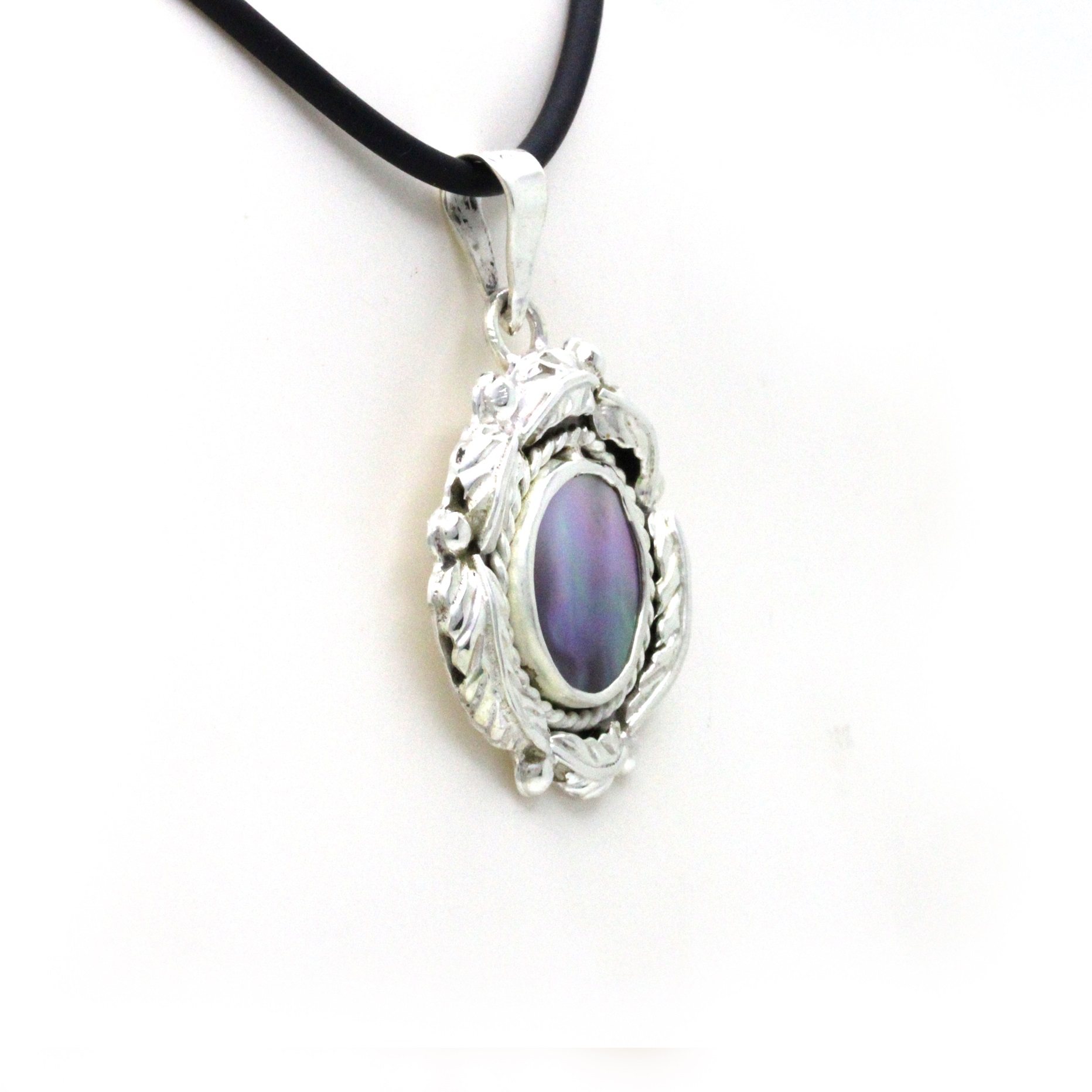 "Leaves" Silver Shell Pendant - Image 3