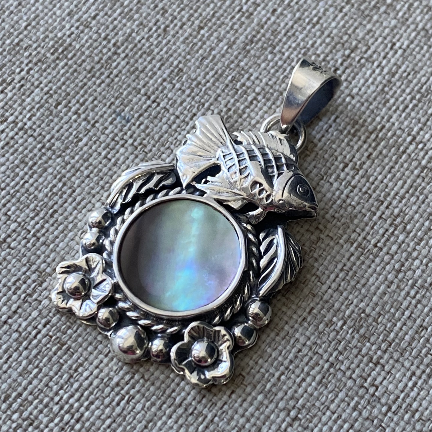 "Fish" Silver Shell Pendant - Image 6