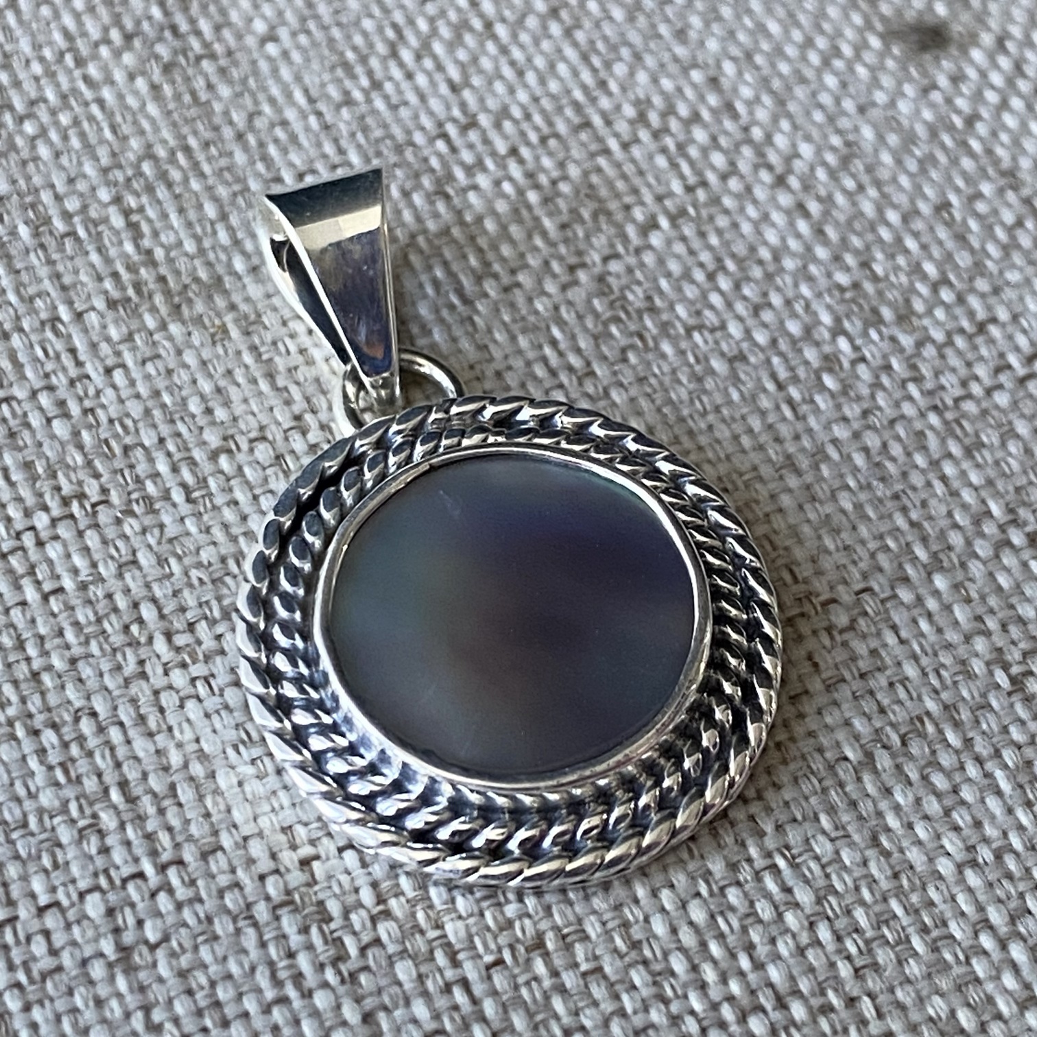 "Cord" Silver Shell Pendant - Image 6