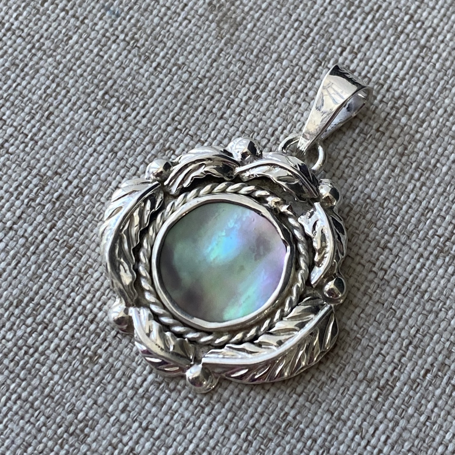 "Leaves" Silver Shell Pendant - Image 5