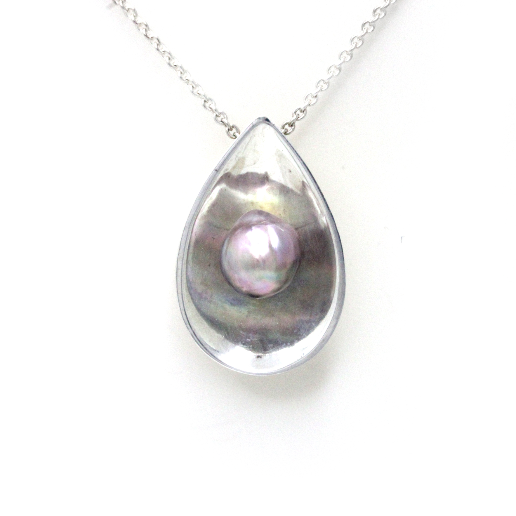 "Pearl Pod" Silver Necklace with Cortez Pearl by "Noble Sensación"