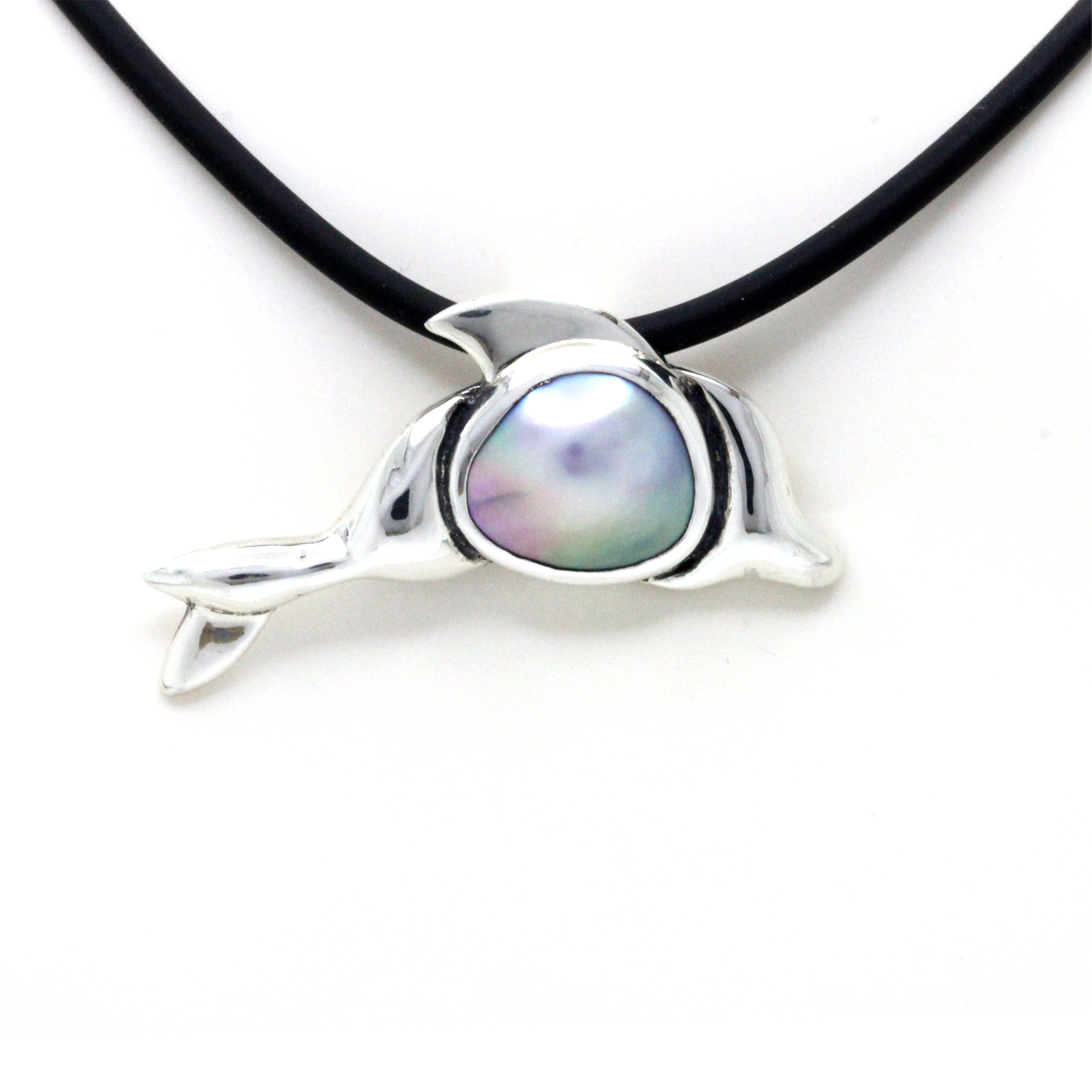 "Delfin" Silver Pendant with Cortez Mabe Pearl by Priscila Canales