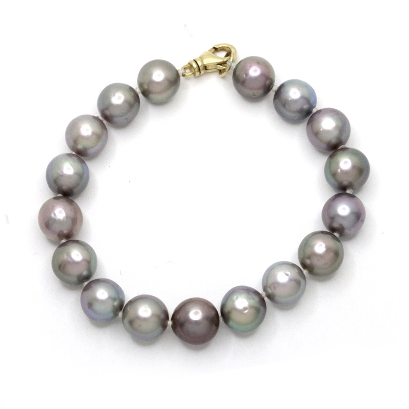 17 Cortez Pearls Bracelet with 14K Gold Clasp