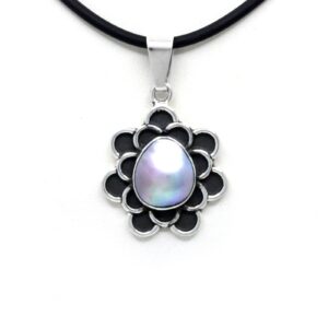 "Dahlia" Silver Pendant with Cortez Mabe Pearl