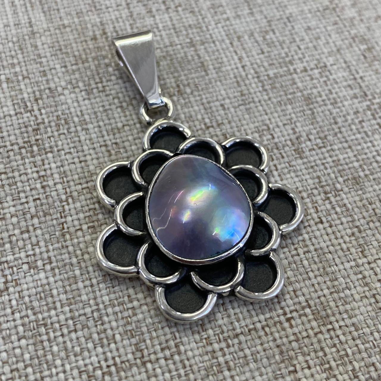 "Dahlia" Silver Pendant with Cortez Mabe Pearl - Image 7