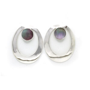"Círculo" Aretes con Concha de Plata