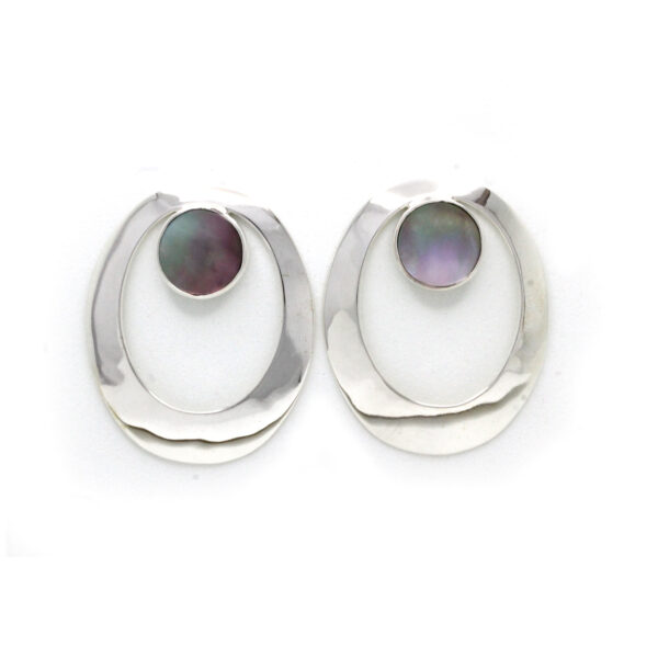 "Círculo" Aretes con Concha de Plata