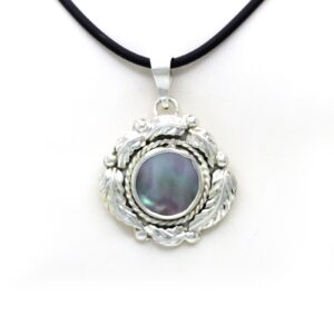 "Hojas" Dije de Plata con Concha